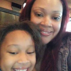 Meet your Posher, Carolyn